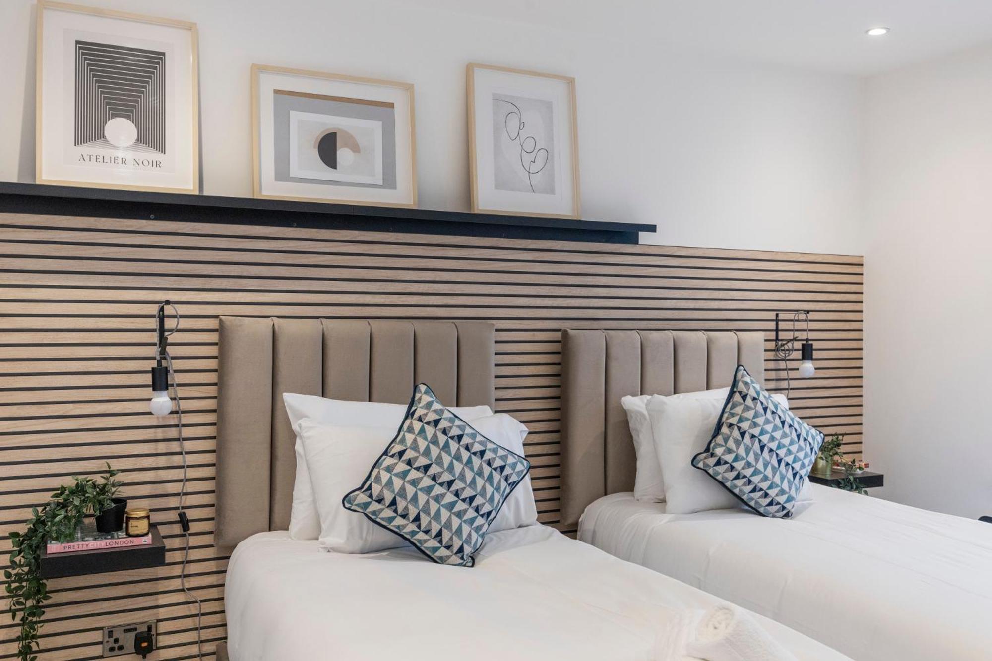 Urban Simplicity Twin Bed With Kitchenette Londra